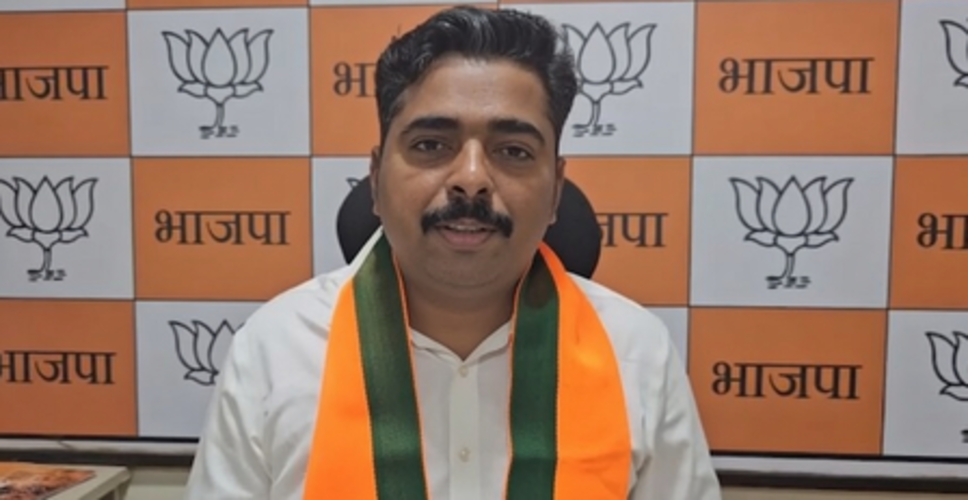 संजय राउत और उद्धव ठाकरे पर भड़के नवनाथ बन, बोले- बयानबाजी और नौटंकी बंद करें