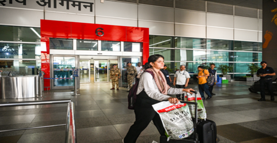 मध्य पूर्व संकट: कतर में फंसे 'हय्या ए1 वीजा' वालों को आ रही दिक्कत, भारतीय दूतावास ने जारी की एडवाइजरी