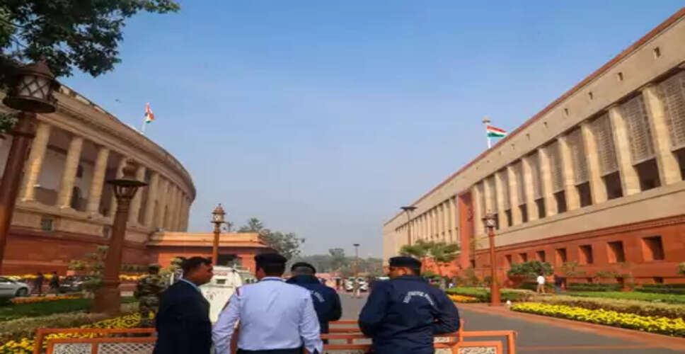 संविधान और जम्मू-कश्मीर से जुड़े तीन अहम विधेयकों पर जनता से मांगे गए सुझाव