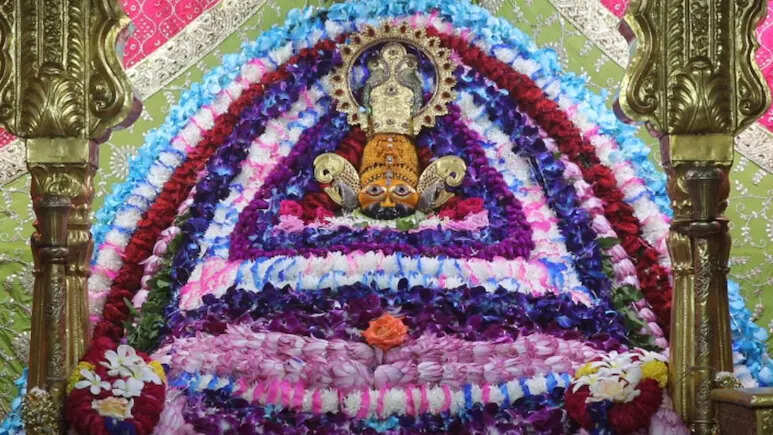 खाटू श्याम मंदिर में आस्था का सैलाब, कामदा एकादशी पर उमड़े श्रद्धालु