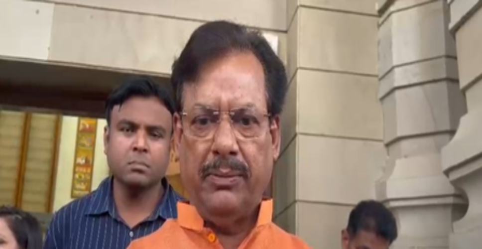 कैलाश मानसरोवर यात्रियों को यूपी सरकार ने दी 1 लाख रुपए की सहायता: विधायक ओपी श्रीवास्तव