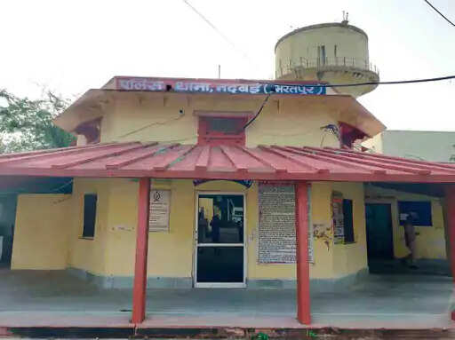 दहेज के लिए विवाहिता को घर से निकाला, वीडियो में देखें कार और 5 लाख नकद की मांग; मामला दर्ज