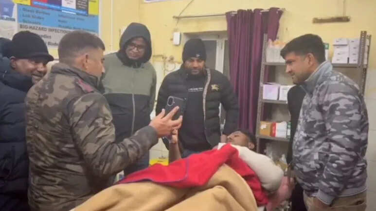 झुंझुनूं में फायरिंग से हड़कंप, मंदिर परिसर में बैठे युवक को मारी गोली