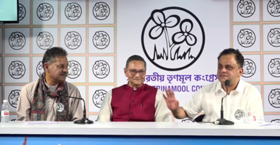 बंगाल चुनाव : नेताजी के प्रपौत्र चंद्र कुमार बोस टीएमसी में हुए शामिल