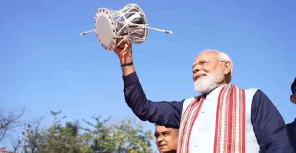 'अनगिनत बलिदानों की यादों को समेटे हुए है सोमनाथ', पीएम मोदी ने शेयर की यात्रा की झलकियां