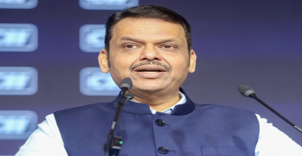 धारावी का पुनर्विकास अंतरराष्ट्रीय मानकों के अनुरूप होगा : मुख्यमंत्री देवेंद्र फडणवीस