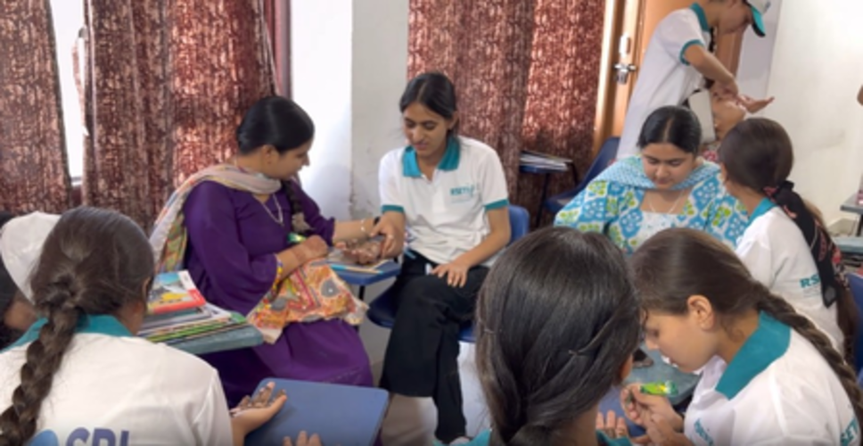एसबीआई-आरएसईटीआई में चल रहे प्रशिक्षण से बदल रही छात्राओं की जिंदगी, केंद्र सरकार का किया शुक्रिया