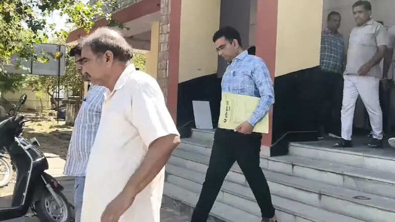 दौसा में सिलिकोसिस के नाम पर बड़ा घोटाला उजागर, दो डॉक्टर समेत तीन गिरफ्तार