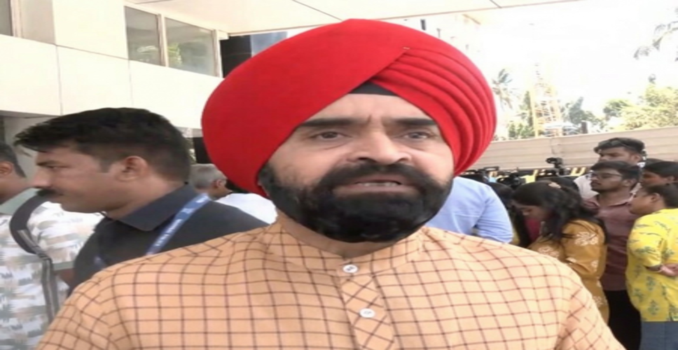 वोटर लिस्ट से गलत तरीके से नाम न हटे, एसआईआर प्रक्रिया को लेकर चुनाव आयोग पहुंची कांग्रेस