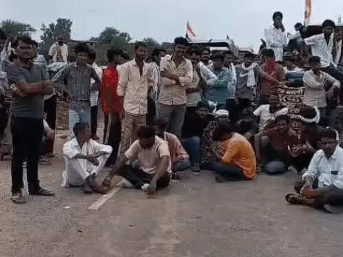 दौसा में सड़क जाम करना पड़ा भारी, 200 लोगों पर केस दर्ज; अवैध खनन कार्रवाई के विरोध में किया था प्रदर्शन