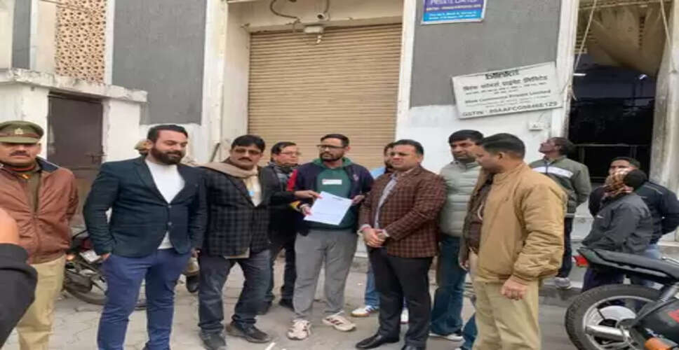 नोएडा में सिंगल यूज प्लास्टिक जब्त, ब्लिंकिट पर लगा एक लाख का जुर्माना