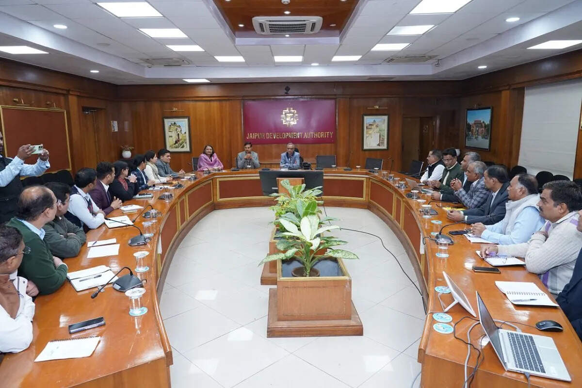 जेडीए में लागू हुई ई-जनसुनवाई प्रणाली, वीडियो में जानें लोगों को अब घर बैठे मिलेगी शिकायतों से राहत