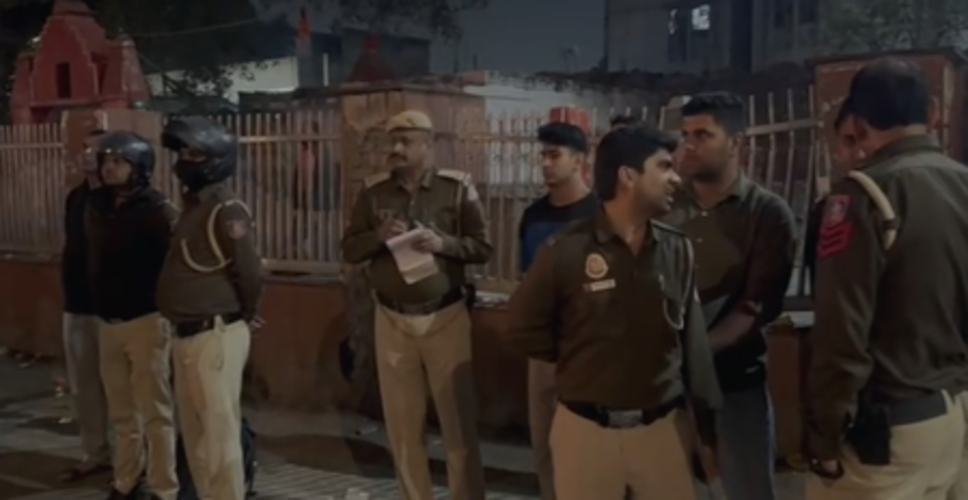 कश्मीरी गेट में कार पर गोलीबारी, खुद को लॉरेंस बिश्नोई लीगल टीम का सदस्य बताने वाला एक व्यक्ति घायल