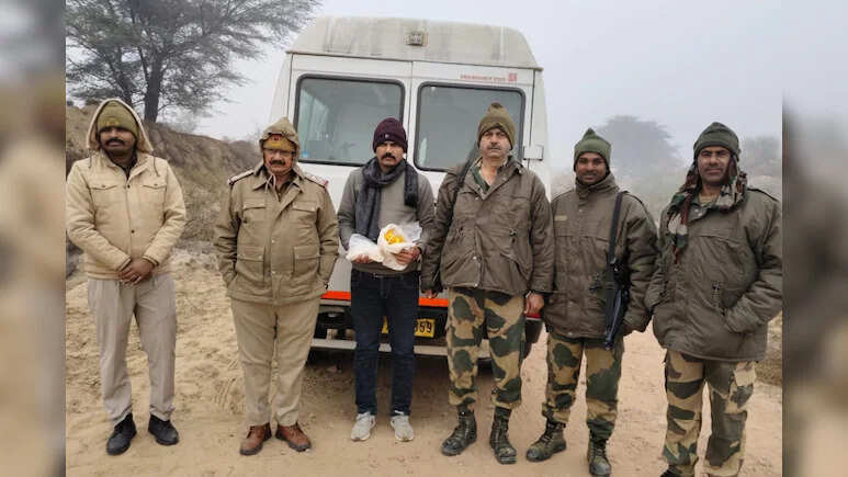 रेगिस्तान में तस्करी को अंजाम देने की फिराक में पाकिस्तान, BSF ने नेस्तनाबूद किए नापाक मंसूबे