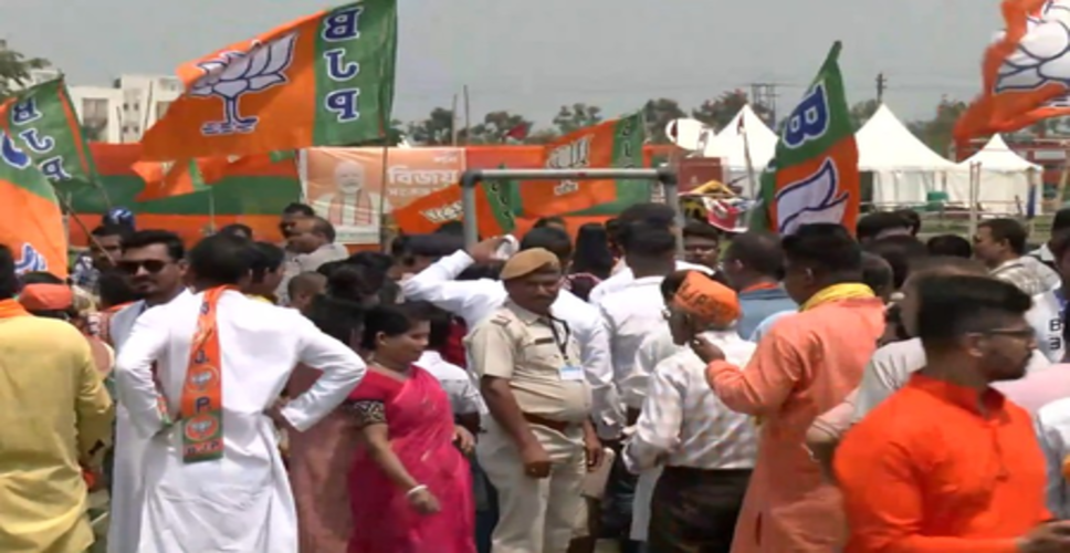 पीएम मोदी की सिलीगुड़ी रैली में बोले समर्थक, बंगाल में बनेगी भाजपा सरकार