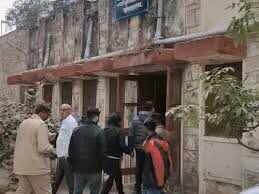 त्रिपुरा सुंदरी मंदिर की धर्मशाला में CBI की दबिश, एक्सक्लूसिव फुटेज में देंखे 10 साल से फरार 25 करोड़ की बैंक ठगी का आरोपी गिरफ्तार