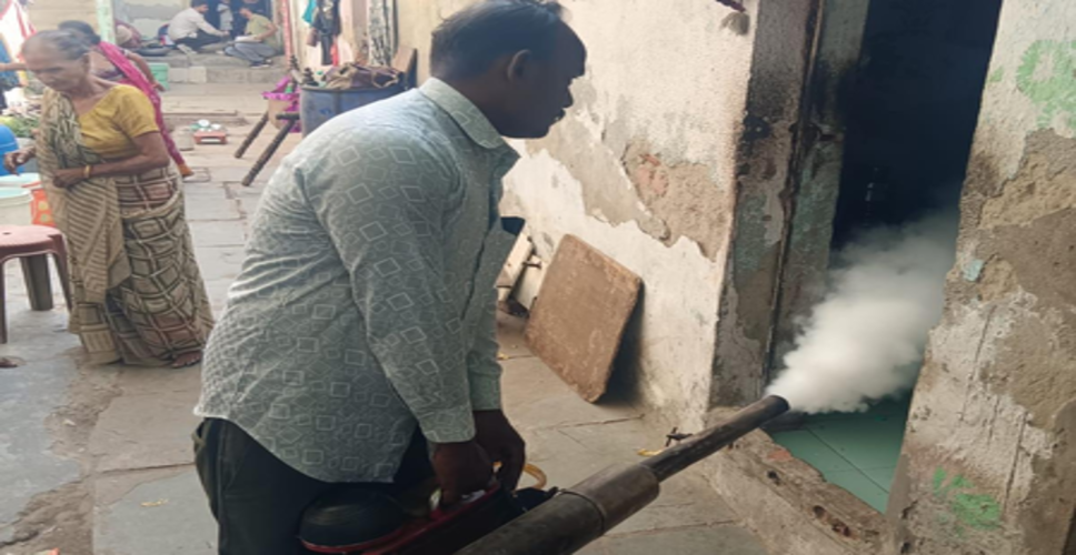 मानसून से पहले अहमदाबाद में डेंगू-मलेरिया के खिलाफ अभियान तेज, 2,000 कर्मचारी और 274 फॉगिंग मशीनें तैनात