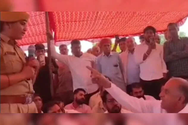 जयपुर में कांग्रेस विधायक और सीआई के बीच तीखी नोकझोंक, वीडियो में देंखे इलाके में तनाव