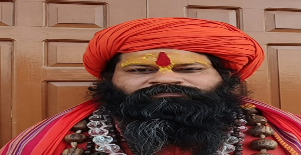 पीएम मोदी ने अयोध्या-मुंबई अमृत भारत एक्सप्रेस को दिखाई हरी झंडी, संत समाज ने किया स्&zwj;वागत