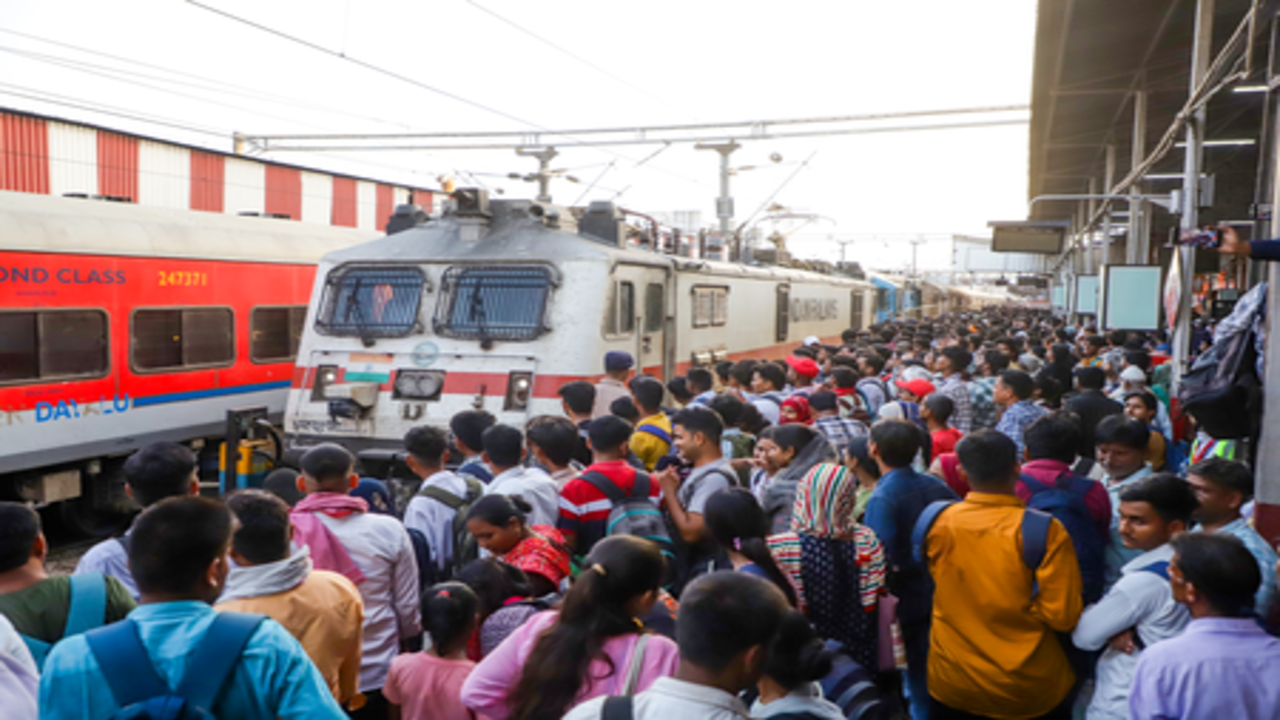 बिहार में 21 जून को चलेंगी 'परीक्षा स्पेशल' ट्रेनें, नीट अभ्यर्थियों के लिए दानापुर मंडल ने की घोषणा