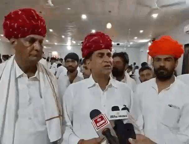 शेखावत के बयान पर रामलाल जाट का पलटवार, वीडियो में बोले- बेईमान अधिकारियों का मुंह काला कर गधे पर घुमाएंगे