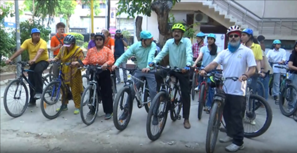 विश्व साइकिल दिवस पर दिल्ली में रैली का आयोजन, साइकिलिंग को लाइफस्टाइल बनाने की अपील