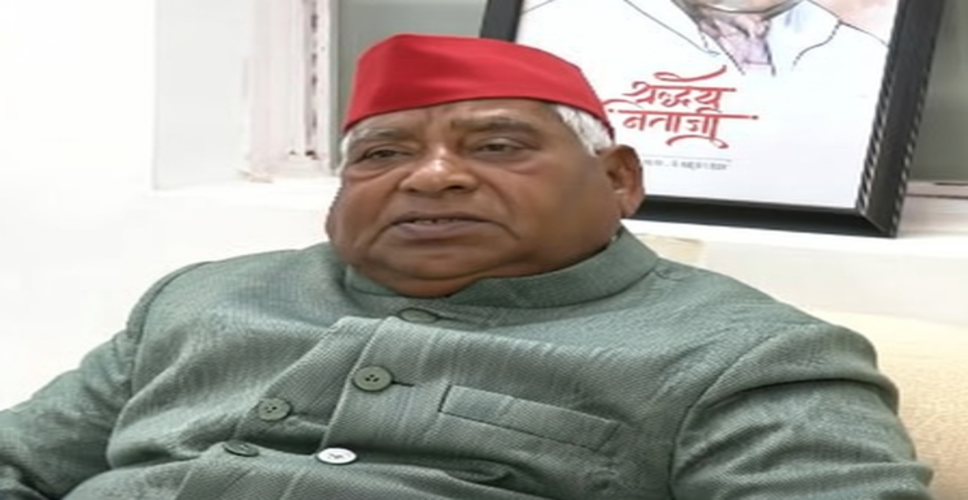 अवधेश प्रसाद ने ममता बनर्जी को सराहा, बोले- पश्चिम बंगाल की सीएम ने लोकतंत्र को बचाया