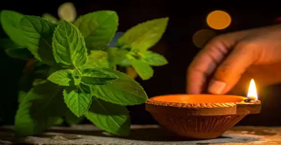 सुख-समृद्धि और वैवाहिक शांति के लिए विशेष है शुक्रवार का दिन, जानें पूजा विधि और भोग का महत्व