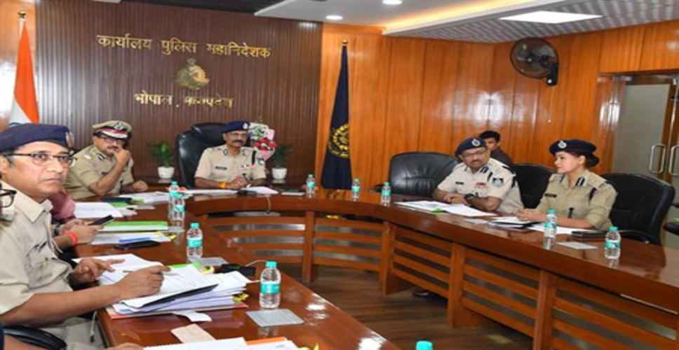 सिंहस्थ 2028 की तैयारियों में जुटी मध्य प्रदेश पुलिस, रेलवे सुरक्षा समिति के साथ डीजीपी की बैठक