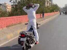 जयपुर में खतरनाक बाइक स्टंट करने वाला युवक गिरफ्तार, वीडियो के आधार पर हुई कार्रवाई