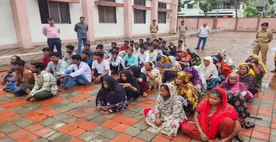 मेघालय पुलिस ने दावकी सीमा के पास 18 बांग्लादेशी नागरिकों को हिरासत में लिया