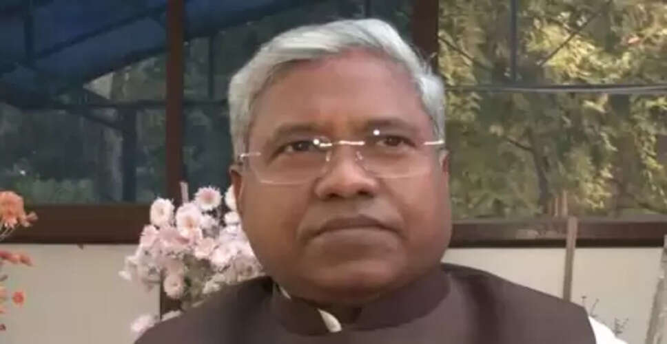 एसआईआर से असली वोटरों की पहचान होती है: संतोष कुमार सुमन