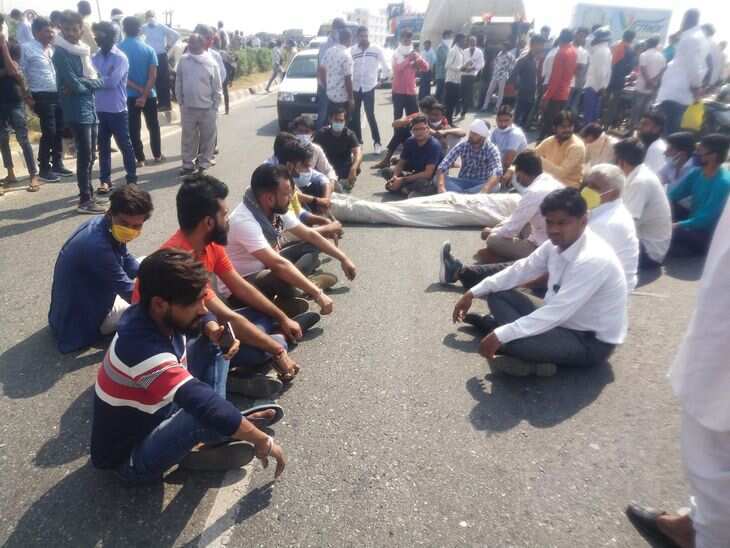 जयपुर में करंट से युवक की दर्दनाक मौत, वीडियो में देखें परिजनों का विरोध प्रदर्शन
