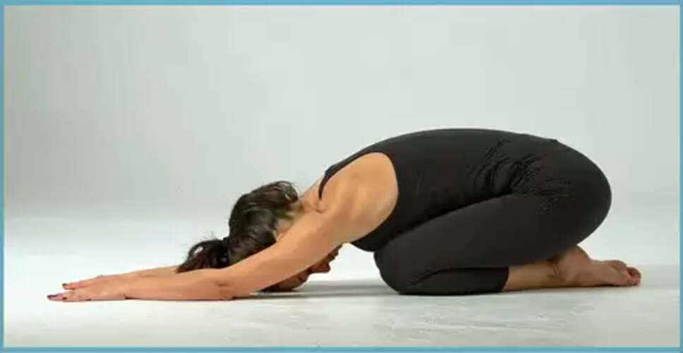 भागदौड़ भरी जीवनशैली के स्ट्रेस से राहत दिलाएगा 'शशकासन'