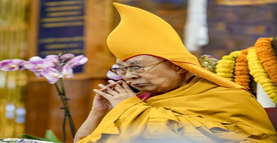 दलाई लामा के बाएं घुटने का सफल ऑपरेशन, चिकित्सक बोले-'रिकवरी अच्छी'