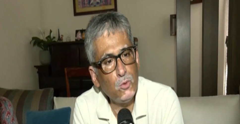 बंगाल के पूर्व पर्यटन मंत्री और उनकी पत्नी पर करोड़ों की ठगी का आरोप, शिकायतकर्ता बोले- जांच की जाए