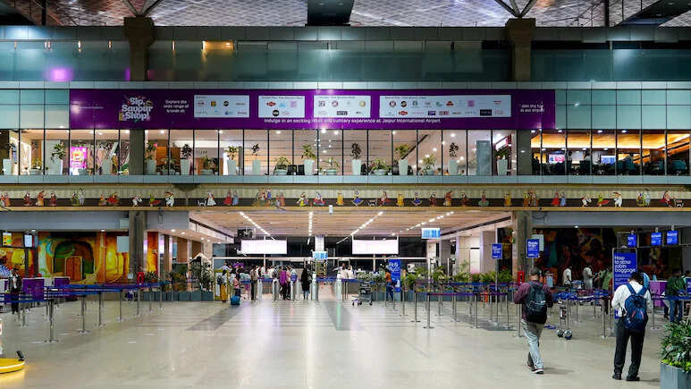 जयपुर एयरपोर्ट पर AI तकनीक से ट्रैफिक मैनेजमेंट, रियल-टाइम वाहन निगरानी शुरू