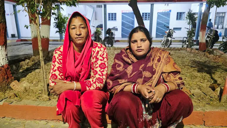 कोटा में दो महिला तस्कर गिरफ्तार, अफीम के डोडा चूरे में मूंगफली के छिलकों की मिलावट का खुलासा