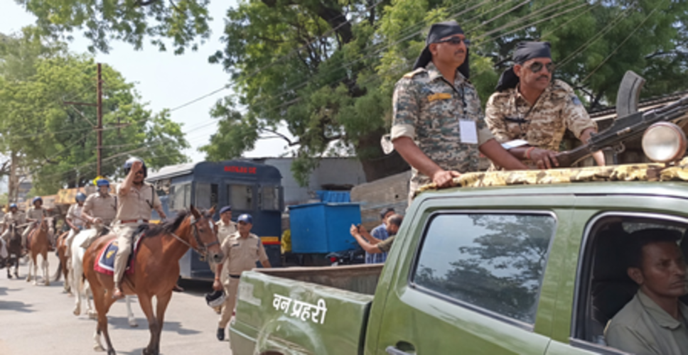 भोजशाला परिसर में सुरक्षा के कड़े इंतजाम, 1800 से ज्यादा पुलिसकर्मियों की तैनाती