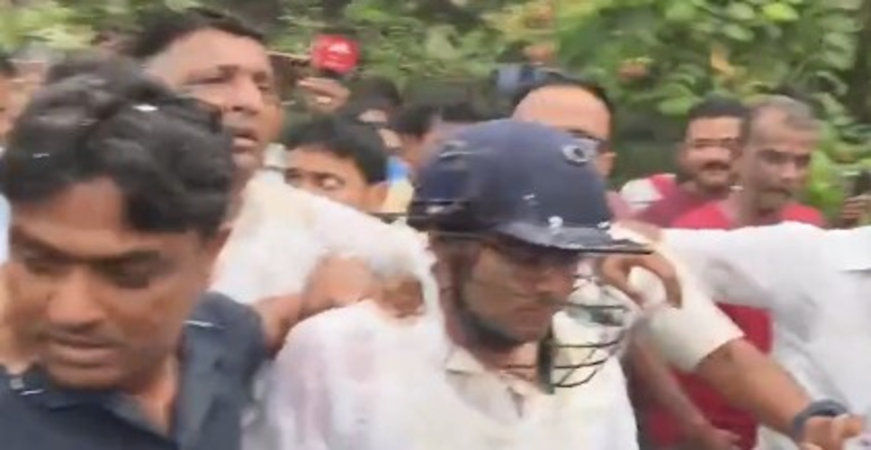अभिषेक बनर्जी पर हमले से गरमाई राजनीति, विपक्ष ने भाजपा सरकार की सुरक्षा व्यवस्था पर उठाए सवाल