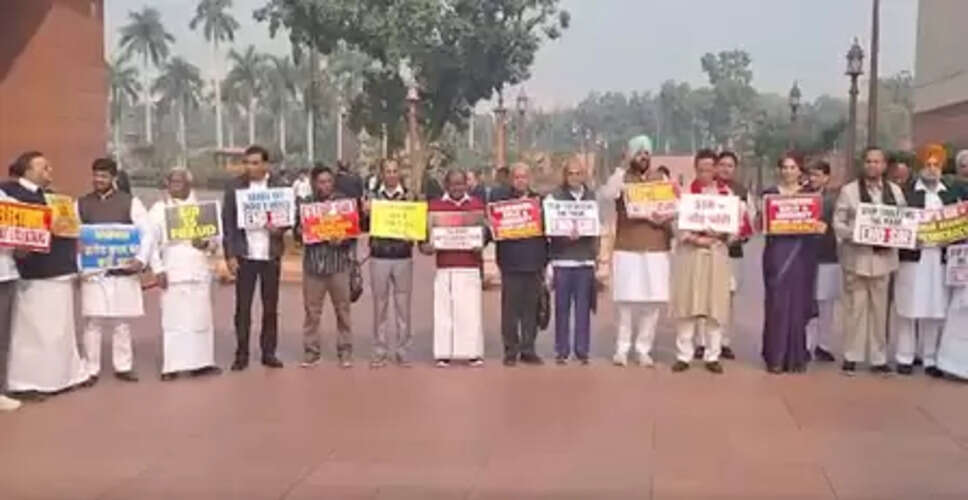 विपक्ष के एसआईआर प्रदर्शन पर एनडीए नेताओं का तंज, कहा- उनके पास कोई मुद्दा नहीं बचा