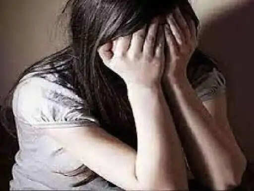 गरीबी और कर्ज के बीच बच्चियों का सौदा, ‘गोदनामे’ की आड़ में मानव तस्करी का जाल; मुंबई-पुणे तक पहुंचाई जा रहीं मासूम