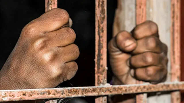 मां-बेटी पर एसिड अटैक मामले में आरोपी को उम्रकैद, 2 लाख रुपये का जुर्माना