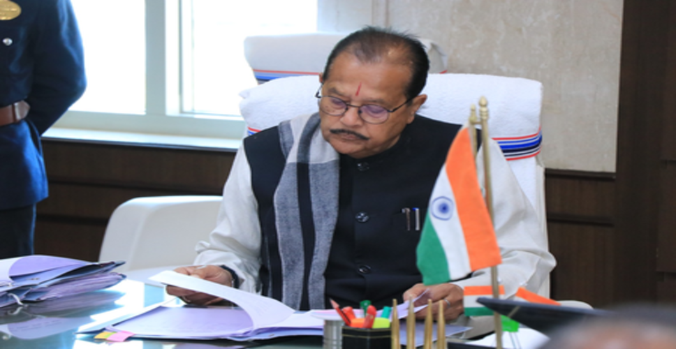 झारखंड विधानसभा में गूंजा एलपीजी किल्लत का मुद्दा, बोले मंत्री- आपूर्ति में कमी से चिंताजनक स्थिति हुई