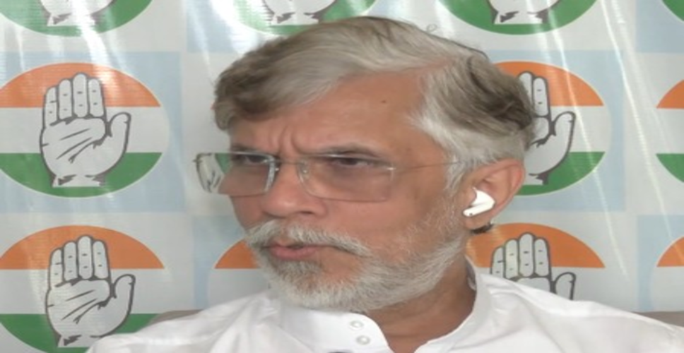हसन और हुसैन सुहरावर्दी में फर्क नहीं जानती सरकार, सड़क के नाम बदलने पर पवन खेड़ा का तंज