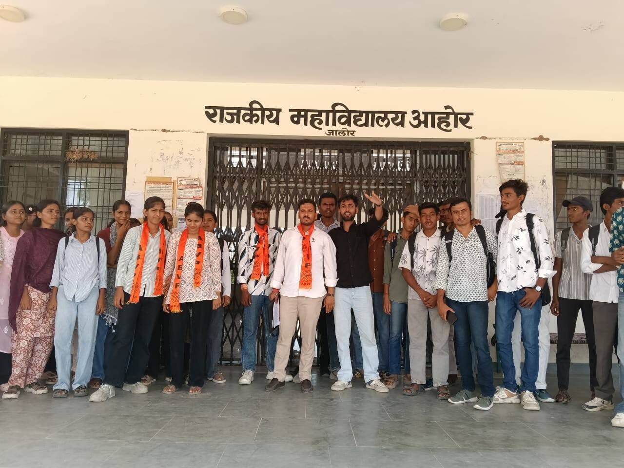 आहोर नगर पालिका भूमि विवाद में हाईकोर्ट की रोक, चार खसरा नंबरों की जमीन पर पक्षकारों को नोटिस