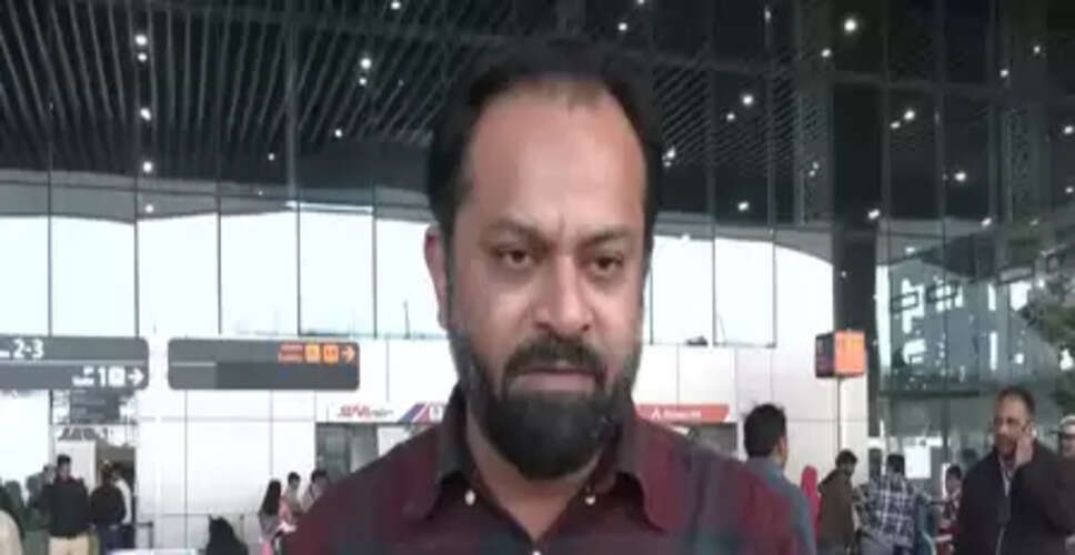 इंडिगो की उड़ानें रद्द होने पर यात्रियों में भारी नाराजगी, कहा- यह ‘इडियट गो’ है