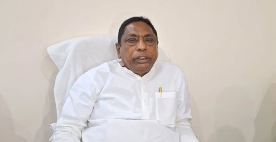 दो साल बाद जमानत पर जेल से बाहर आए झारखंड के पूर्व मंत्री आलमगीर आलम, नेता प्रतिपक्ष बाबूलाल ने &lsquo;जश्न&rsquo; पर कसा तंज