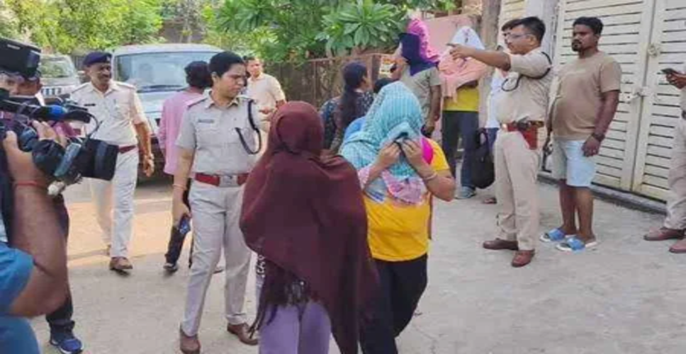 रांची के हरमू इलाके में सेक्स रैकेट की सूचना पर छापेमारी, छह युवक और दो युवतियां हिरासत में