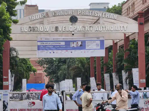 लखनऊ में मेगा जॉब फेयर का आयोजन, 20 कंपनियां 2780 पदों पर करेंगी भर्ती; 35 हजार तक मिलेगा वेतन
